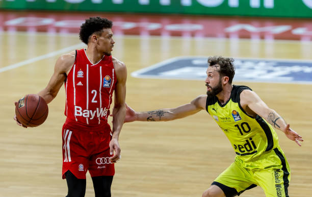 并增加反击 并增加反击